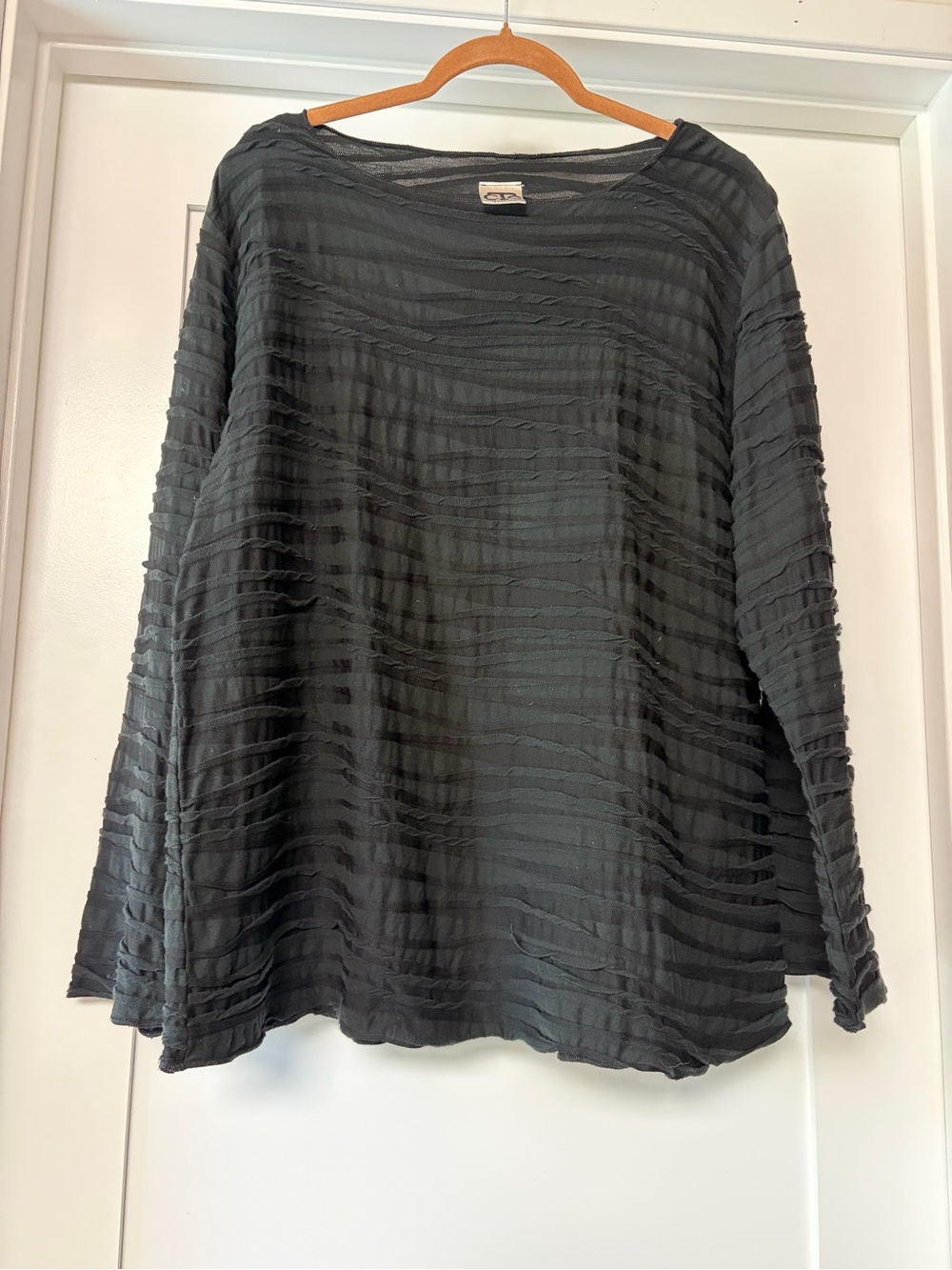 Carol Turner Collection Black Textured Long-Sleeve Women's Top